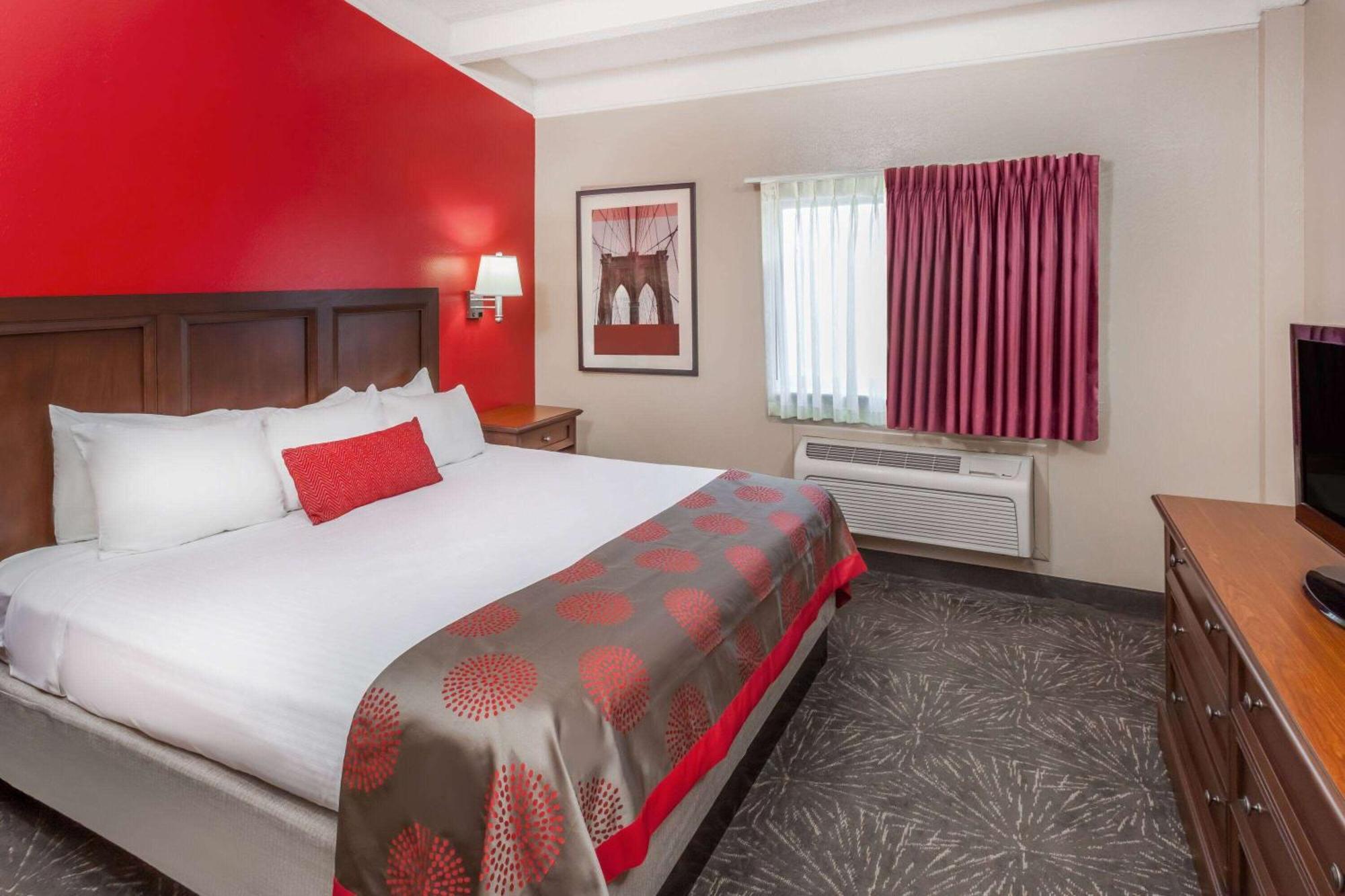 Ramada By Wyndham Hammond Hotel & Conference Center מראה חיצוני תמונה
